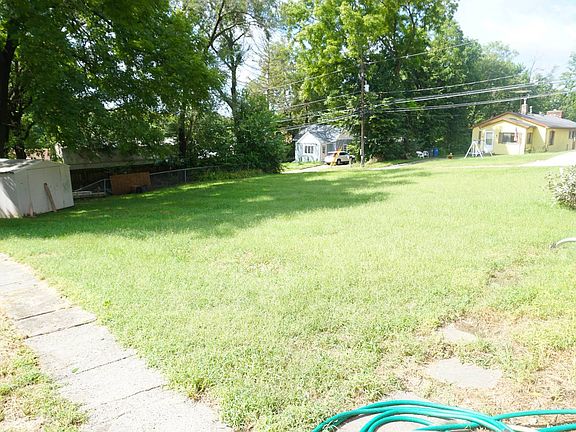 3rd image of 5802 SW 3rd St