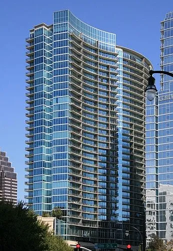 1080 Peachtree St NE Photo 1
