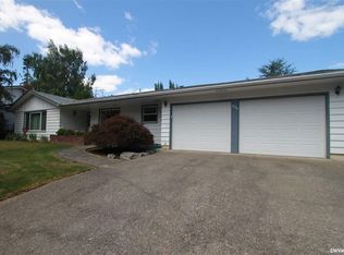 929 Mistletoe Loop N, Keizer, OR 97303