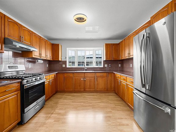 4th image of 1063 Luawai St