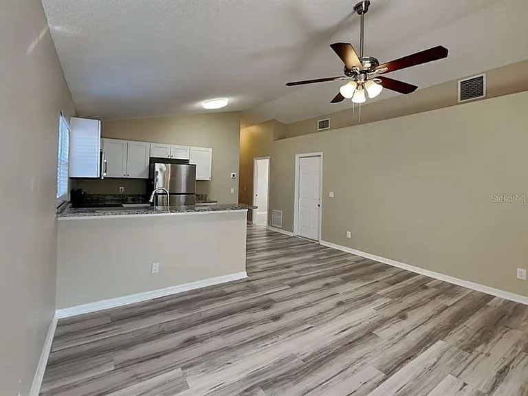13230 Prestwick Dr — Photo 2