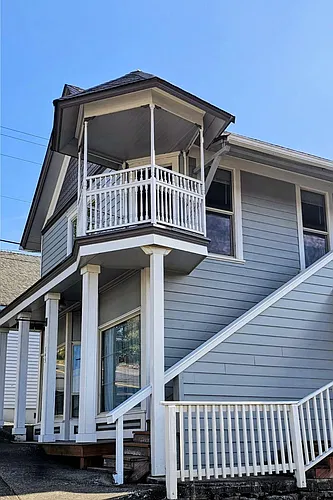Floor plan Apartment-0BD/1BA