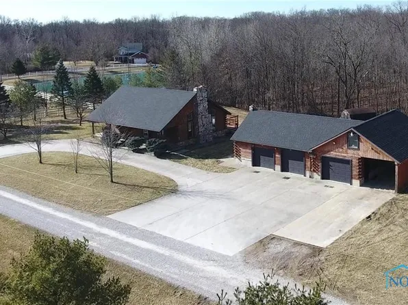 26150 Hoffman Rd, Defiance, OH 43512