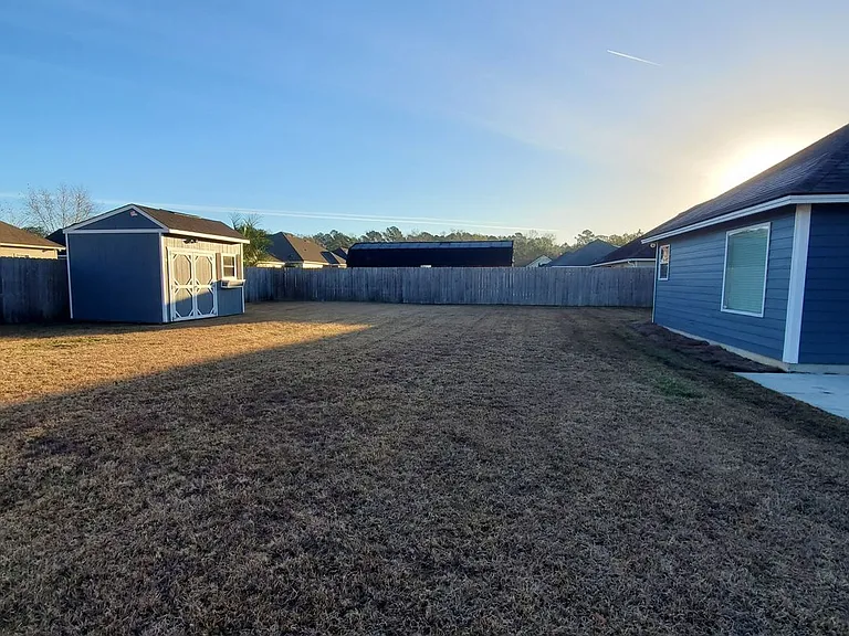 5255 Carlton Ridge Cir — Photo 18