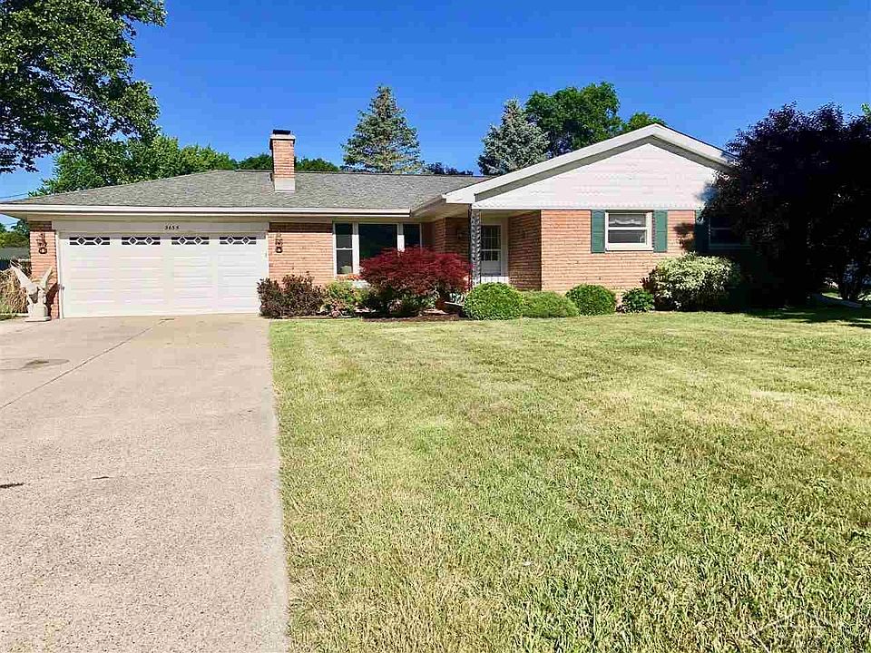 1st image of 3635 Stoneybrook Dr