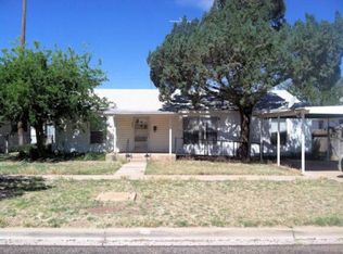 402 SW 10th St, Seminole, TX 79360