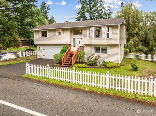 7418 SE 180Th Street SE, Snohomish, WA 98296