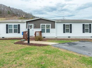 36 Enterprise Dr, Fairview, NC 28730