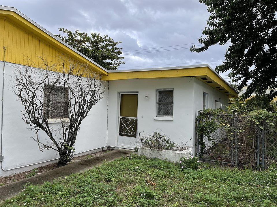 2nd image of 1430 Palm Beach Lakes Blvd