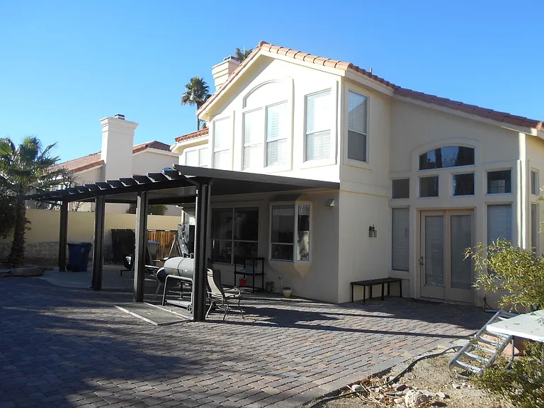 8317 Opal Cove Dr — Photo 17