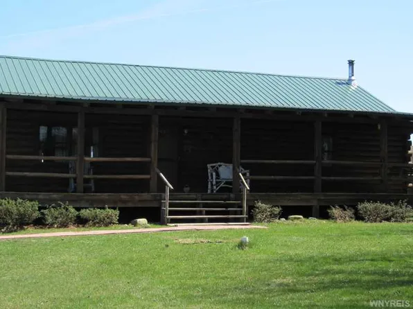 7171 Center Rd, West Falls, NY 14170