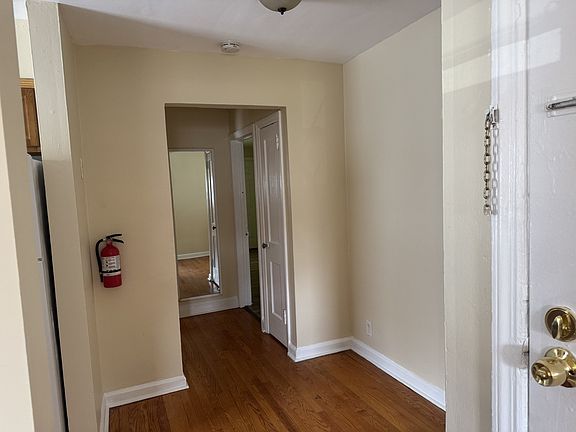 2nd image of 44 E 6th St APT 3