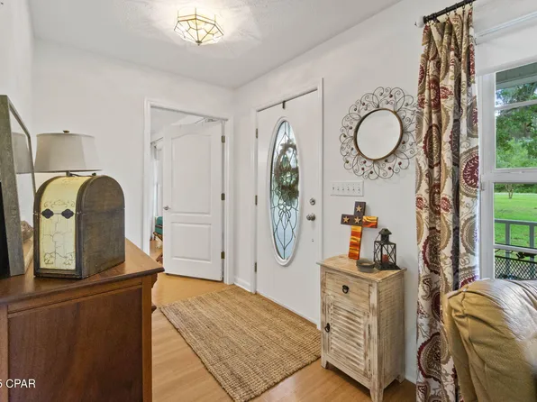 4385 Leisure Lakes Dr, Chipley, FL 32428