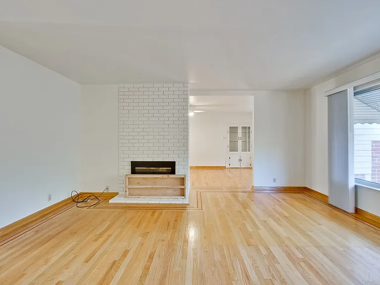 4712 Clarendon Dr — Photo 36