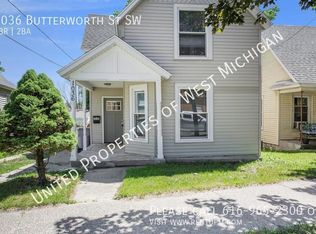1036 Butterworth St SW, Grand Rapids, MI 49504