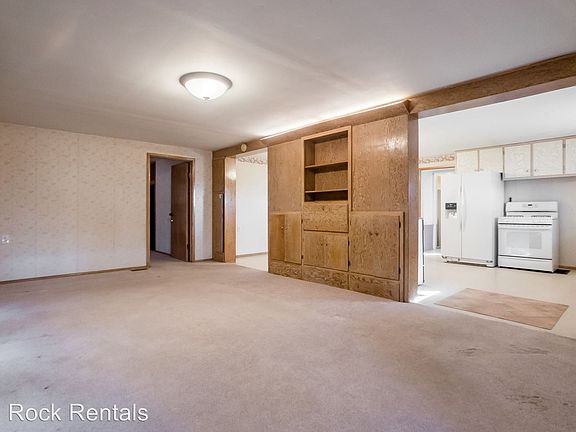3rd image of 9304 W Illinois Ave
