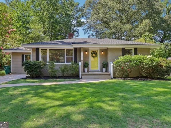 1088 Pinehurst Dr SE, Smyrna, GA 30080
