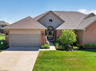 33743 Au Sable Dr, Chesterfield, MI 48047