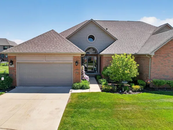 33743 Au Sable Dr, Chesterfield, MI 48047