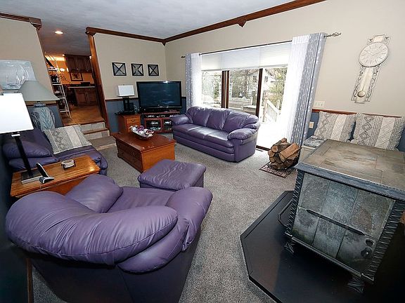 4th image of 1612 Oakview Dr