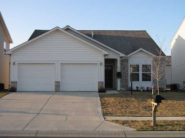 Exterior Front: 11145 Long Lake Lane.