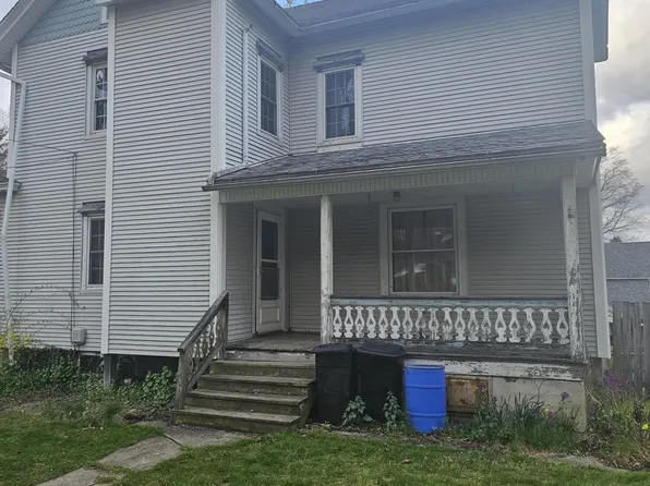 105 Thompson St, Dalton, PA 18414
