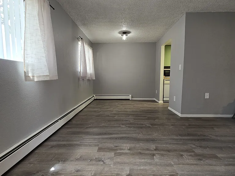 1140 Walnut Ave #8 — Photo 5