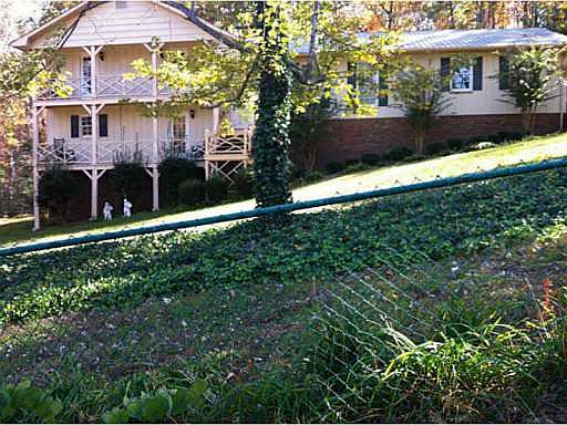 2nd image of 302 Lake Dr SE