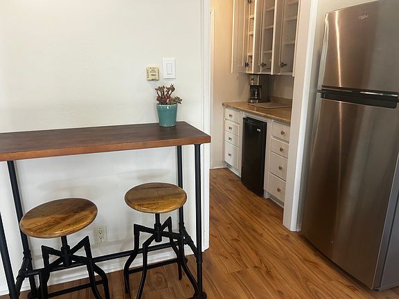 High top table & work station.