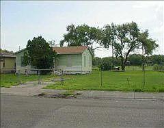 1st image of 2906 Sabinas St