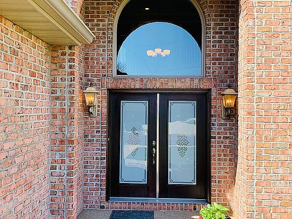 3rd image of 10503 N Dahlia Ct