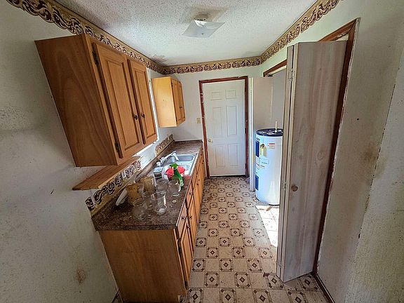 4th image of 1735 County Road 1101