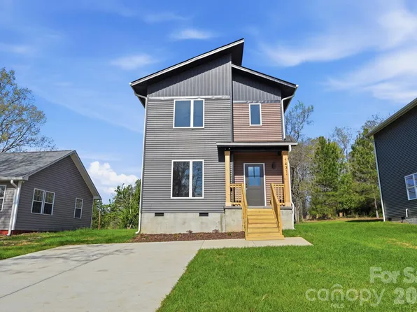 1431 Hilltop St, Albemarle, NC 28001