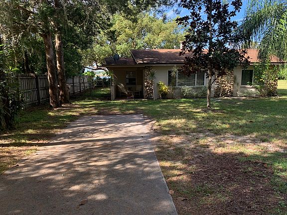 3rd image of 4112 Lake Saunders Dr