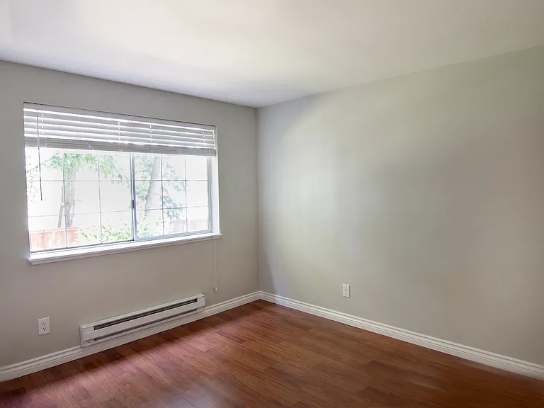 16817 Larch Way E #E105 — Photo 23