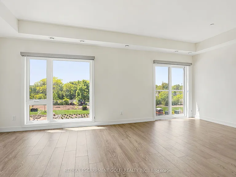 16 Melbourne Ave #307B — Photo 3