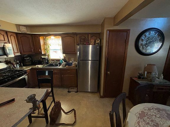 2nd image of 11 Rolf Ave