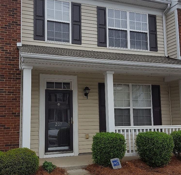 1st image of 207 Bedwin Ct
