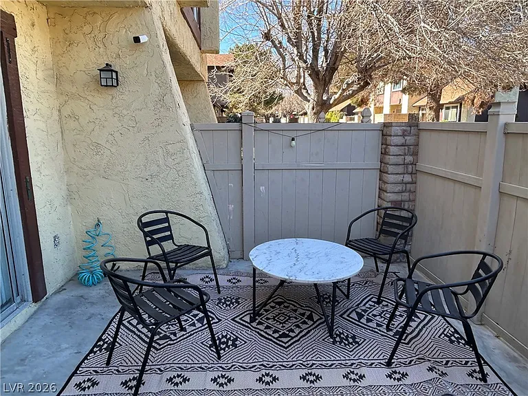 4458 Del Oro Dr — Photo 48