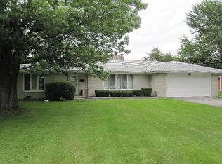 334 S Howard St, Sabina, OH 45169
