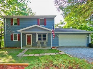 357 Inwood Rd, Trafford, PA 15085