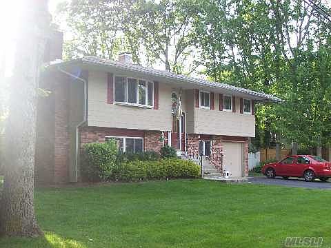 1st image of 142 Jackson Ave S