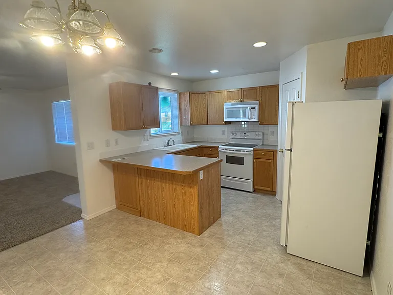 1397 Rockridge St #1397 — Photo 8