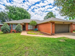 17008 Valley Crst, Edmond, OK 73012