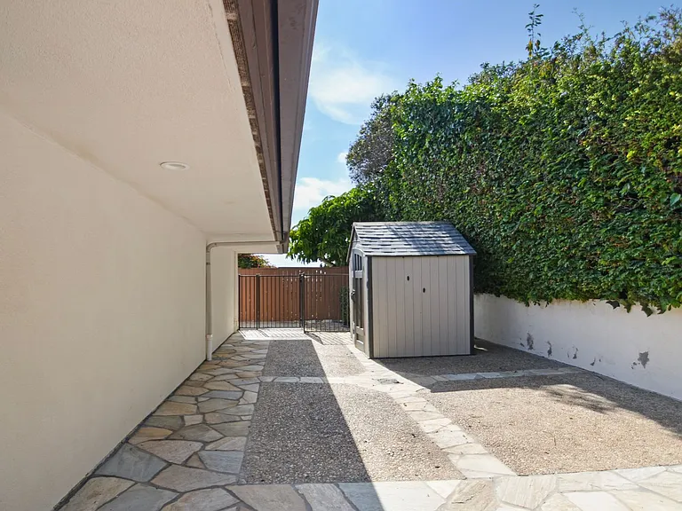 32722 Seven Seas Dr — Photo 37