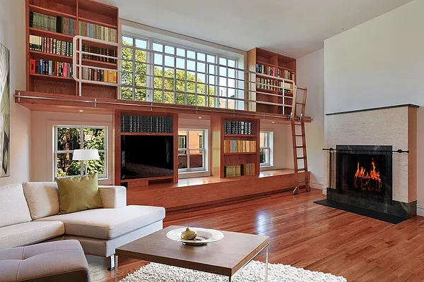 Sold by Corcoran | media 8