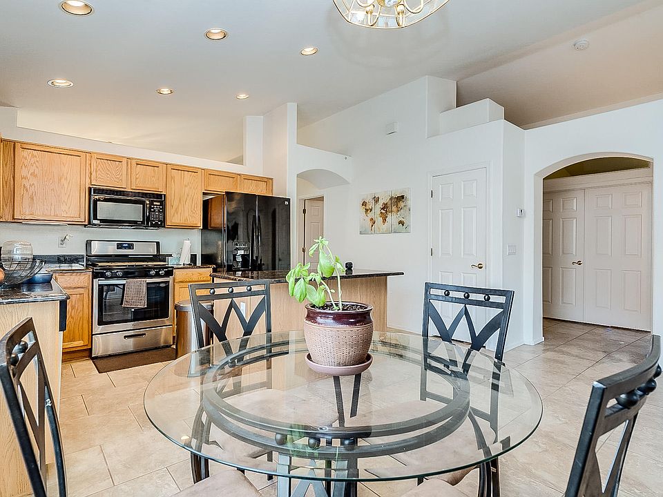 1st image of 483 W Tara Danette Dr