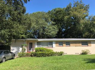 5441 Oliver St S, Jacksonville, FL 32211