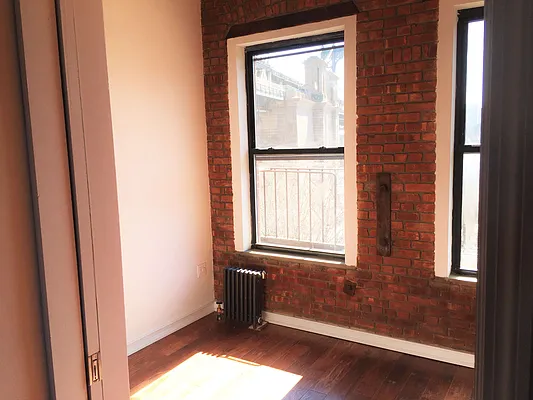Rented by WRE Group | media 11