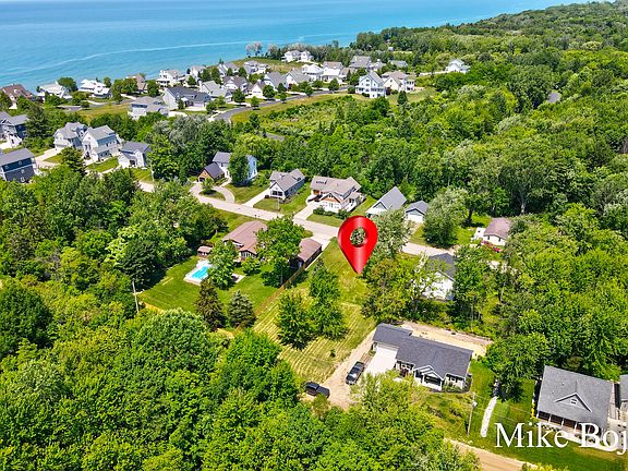 3rd image of 7208 Lakeview Ave #9 & 10